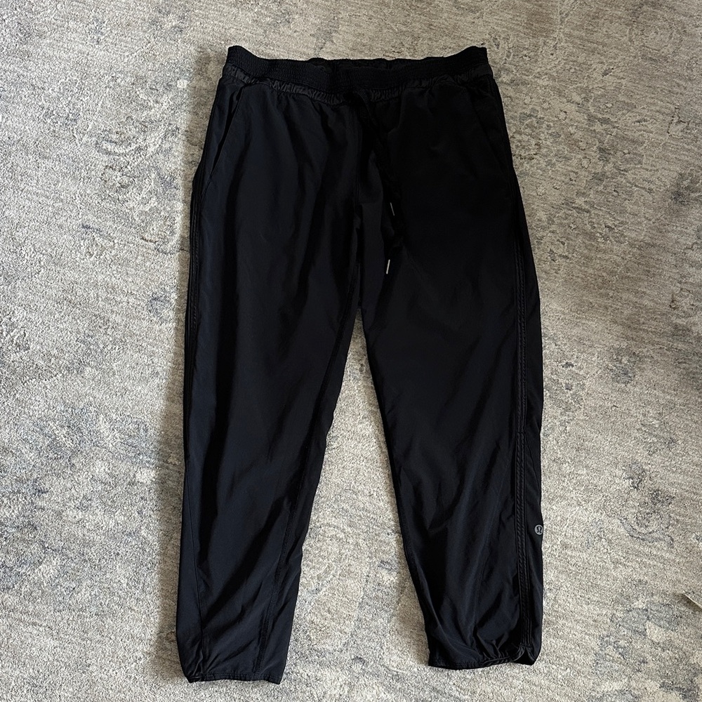 Lululemon women’s joggers
Size 10
Color black